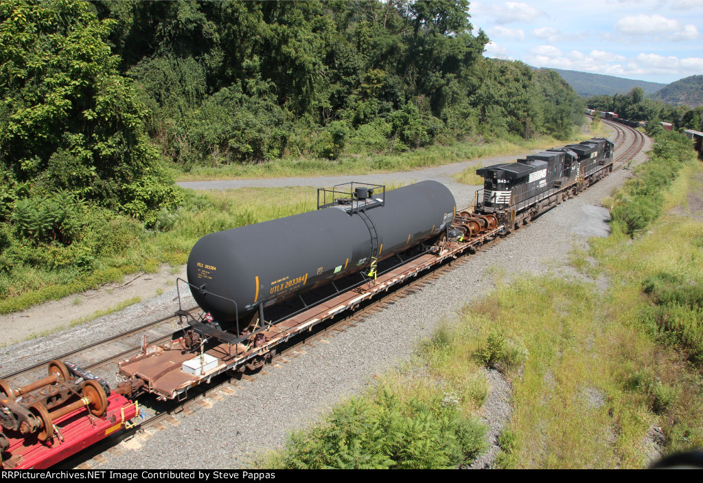 UTLX 203384 on a flat car